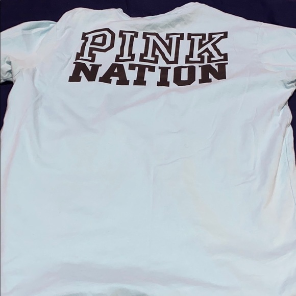 Super cute & comfy blue t-shirt - Picture 2 of 3